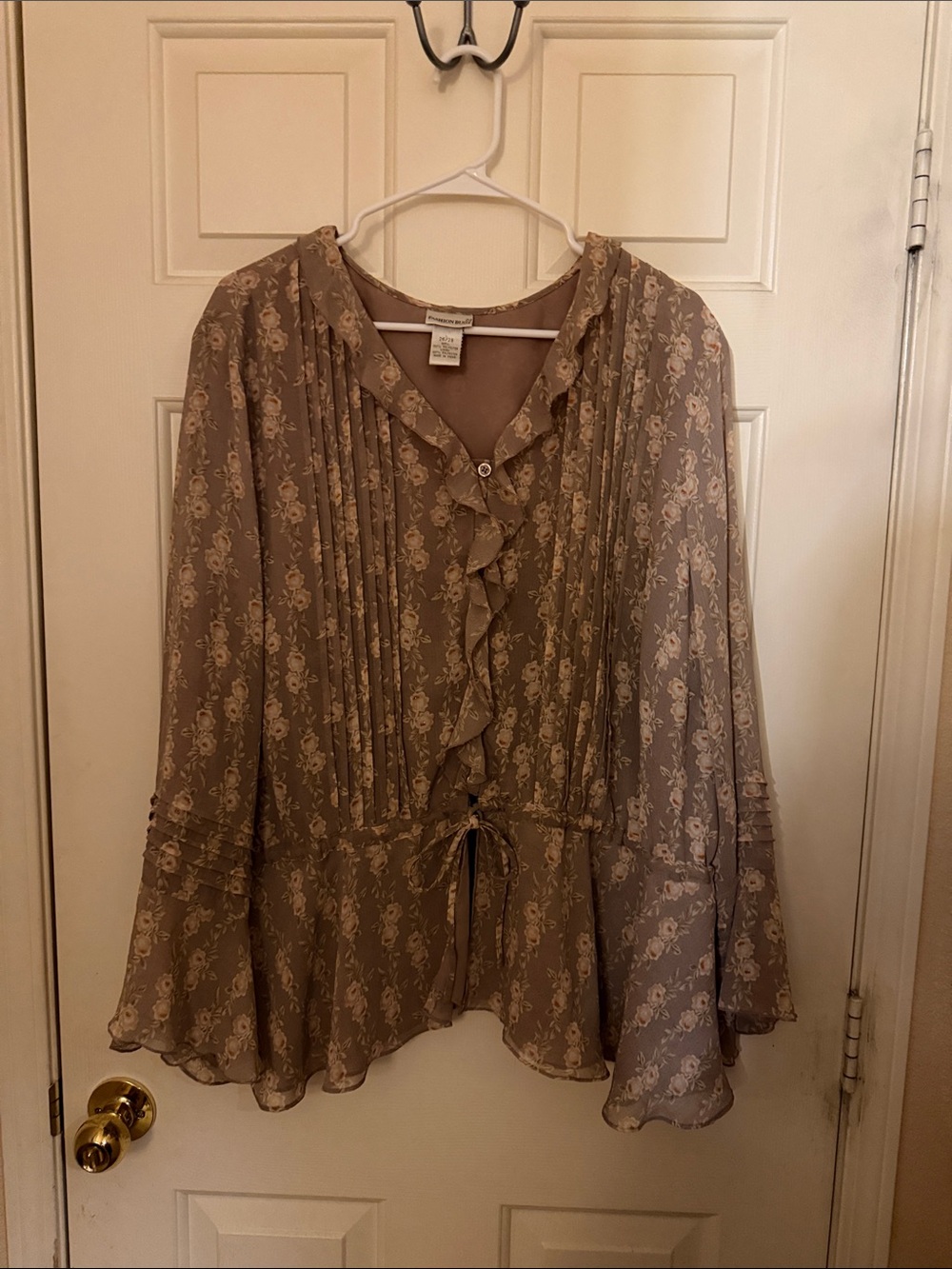 Fashion Bug Taupe Floral Ruffle Peplum Blouse